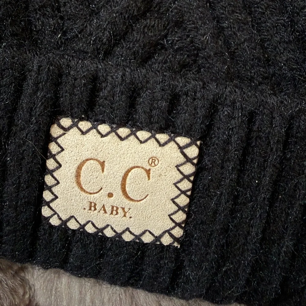 C.C Kids Pom Pom Beanie Set of 2- Black and Gray, EUC, winter, infant, hats.